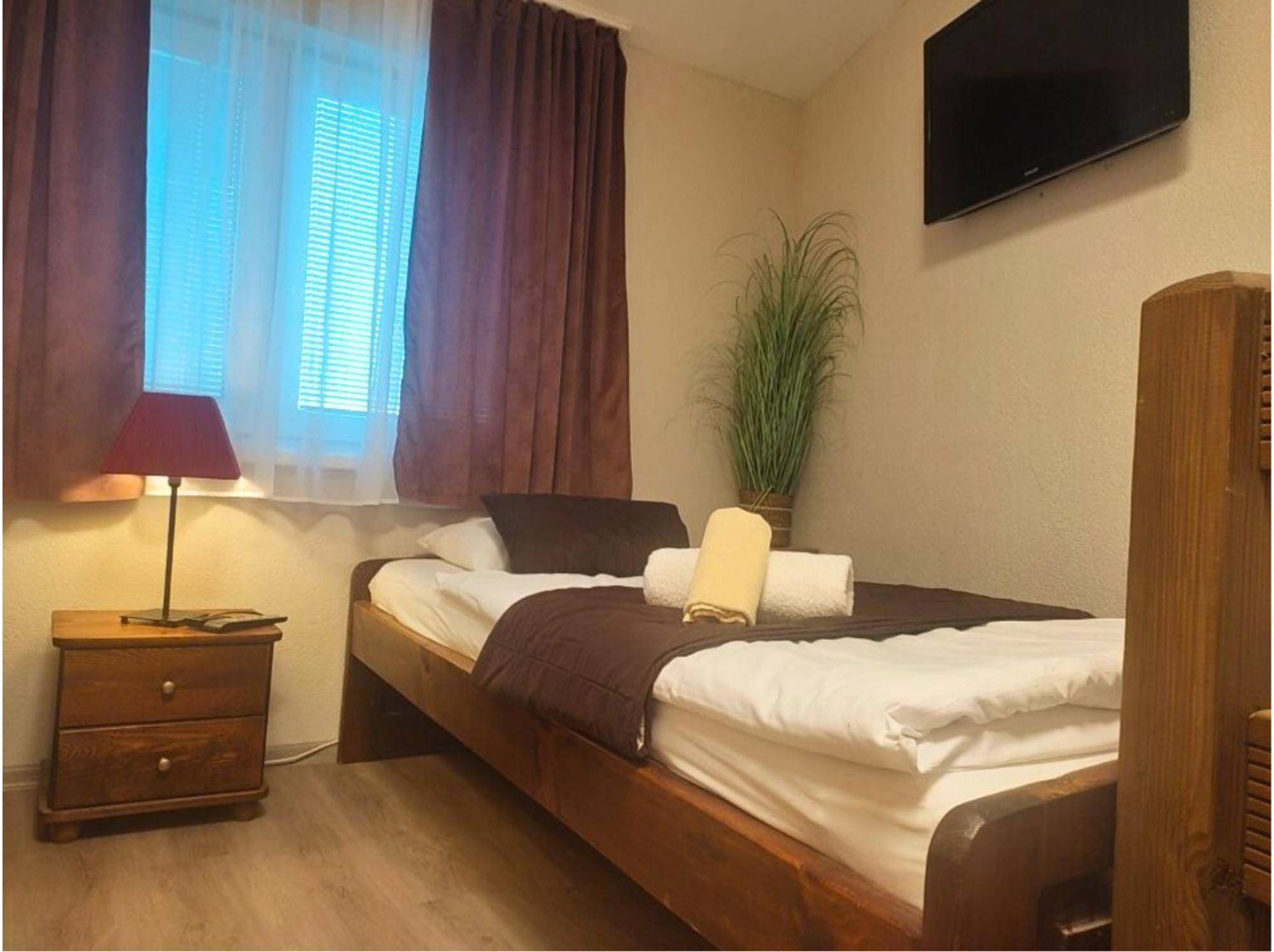 Spa & Pool Apartments Prestige Villa Ivica Marianka 外观 照片